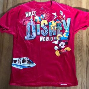 Vintage 90s Disney world shirt